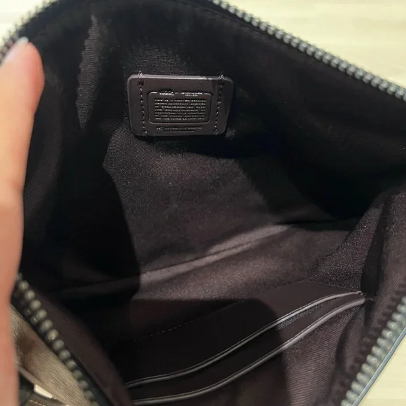 Coach Star Wars Large Pouch Wristlet Signature Monogram - Picture 6 of 6